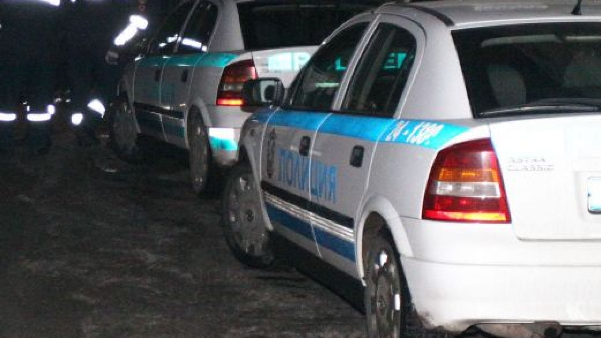 Сигнал до БЛИЦ! Тумба роми окървави автобус 111 в София, нападна и преби зверски младеж без причина