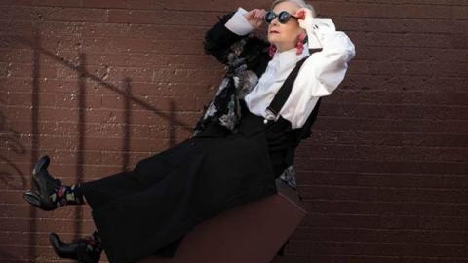  64-годишна професорка се превърна в модна икона 