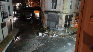 СНИМКИ показаха каква страхотия се случи посред нощ в най-тузарския квартал на Бургас с къщата на Аврам Чальовски 