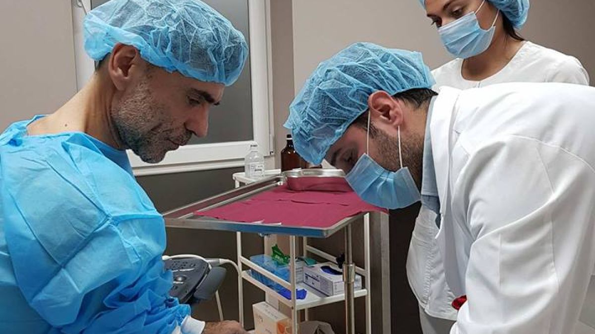 Въргала лекува нос и рамо с вампирска терапия