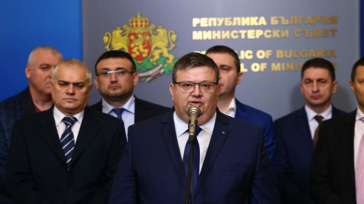 Цацаров с последна информация около стрелбата по данъчен шеф в София