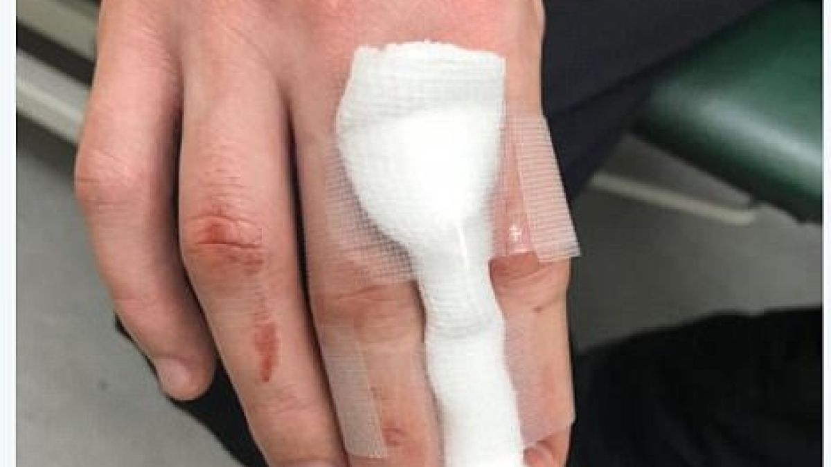 Британската полицията показа СНИМКИ на пили до безсъзнание англичани по случай празниците (СНИМКИ)