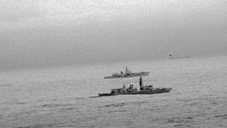 Екшън в Северно море: Британски бойни кораби преследват руска военна армада, силов министър в Лондон говори за агресия 