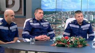 Пожарникари спасиха петима, паднали в 70-метрова пропаст над Кресна, но не се чувстват герои