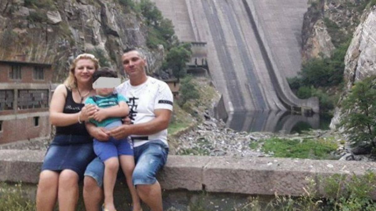 Кричим плаче: Ден на траур в памет на на една майка и нейните две деца, които си отидоха нелепо и трагично