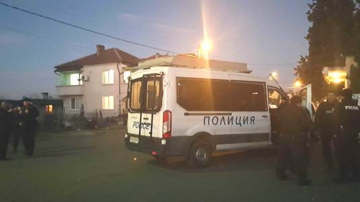 Ето каква ще е съдбата на циганите, ранили полицай в Бургас