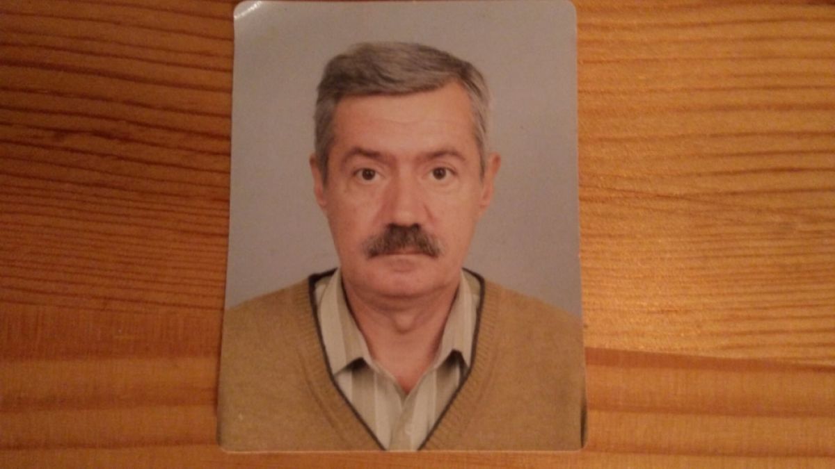 Виждали ли сте този човек? Цялата мрежа го търси под дърво и камък (СНИМКА)
