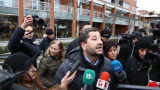 Маските паднаха! Да, България и ДСБ яхат протеста срещу Банско
