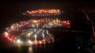 Вижте рекордното светлинно шоу в Дубай по случай настъпването на 2018-а година (ВИДЕО)
