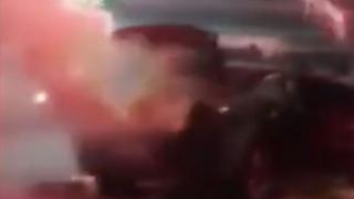 Невиждано! Подпалиха кола с 600 фойерверки (ВИДЕО)