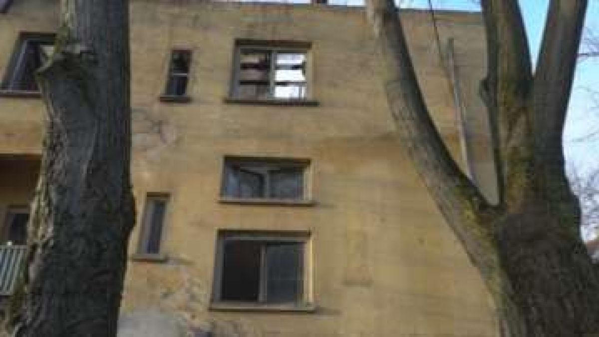 Добротата в сърцата ни е жива: Ето каква сума е влязла в сметката на изгорелия блок в Бойчиновци