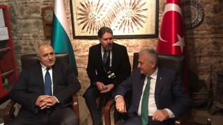 Бойко Борисов култов! Разсмя Йълдъръм с поговорка за старите ловджии (ВИДЕО)   