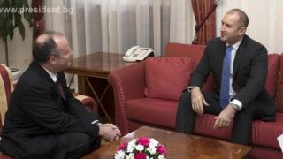 Радев посрещна важен гост на „Дондуков“ 2