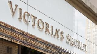 Трагичната история на гения зад Victoria's Secret