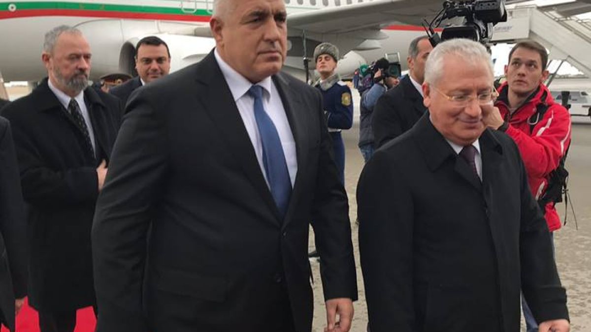 Борисов показа интересни СНИМКИ във Фейсбук и написа: Пристигнах в Азербайджан!