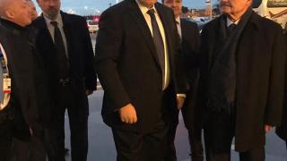 Борисов откри на зазоряване авиолиния Баку - София със смайващо ниски цени на билетите (СНИМКИ)