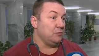 Шок: Полицаи нахлуха в медицински кабинет, закопчаха пиян и агресивен лекар в "Сухата река", оказал е съпротива!