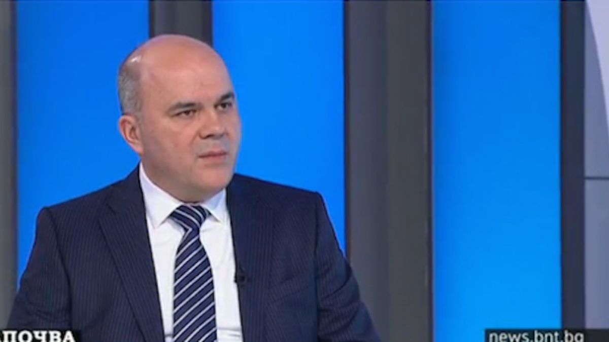 Министър Петков обеща: Заплатите ще се вдигнат значително през 2018 г. 