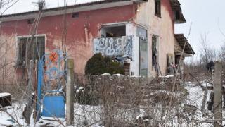 Първи СНИМКИ на къщата, в която Ванчо Адаша откри безжизненото тяло на Едуард