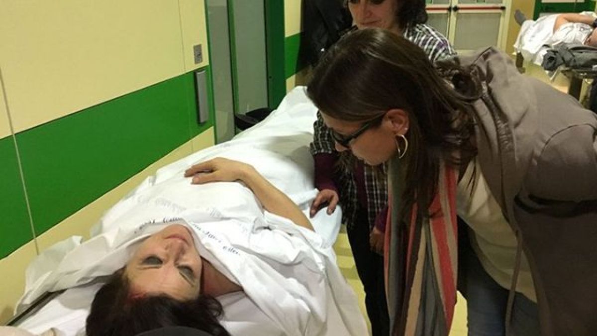 Нещо ужасно се случи в театър в Торино! Двама оперни певци са ранени 