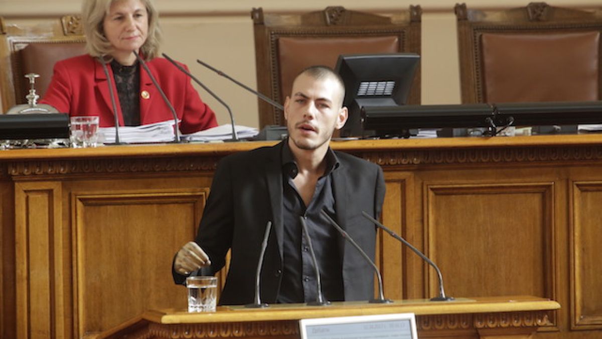 Само в БЛИЦ! Проговори депутат от БСП, станал жертва на подлата измама с имена на политици! Социалистът със скандални разкрития