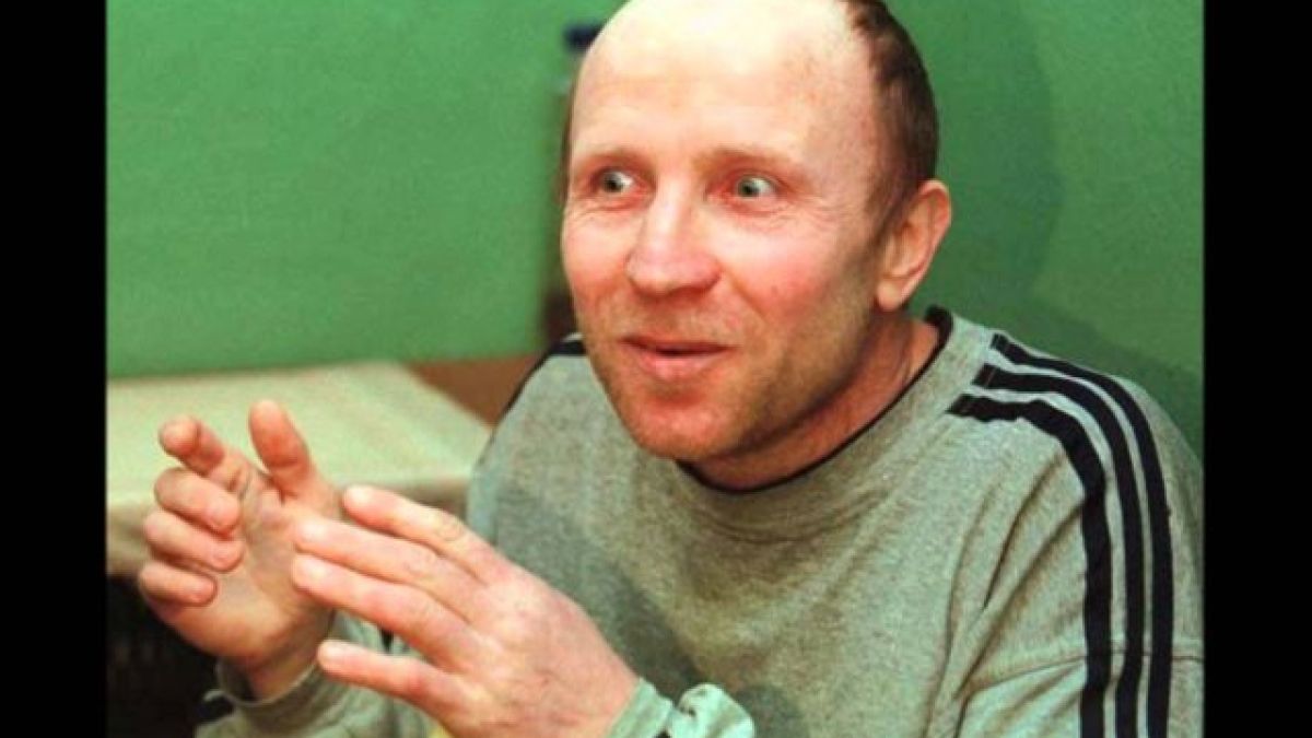 Серийните убийци: Ченге разследва себе си за 81 трупа