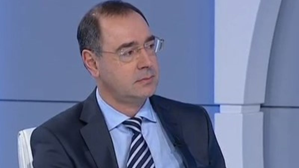 Доц. полк. Попов от ВМА обяви страшната истина за върлуващия грип и защо той е троянски кон