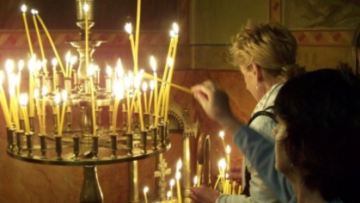 Днес празнуват 4 хубави женски имена! Вижте ИКОНАТА на светица, която помага при нужда от пари, работа, бременност и тежки ситуации