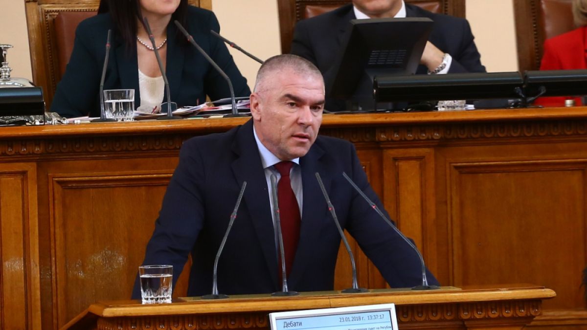 Марешки си знае неговото: Ако ще има референдум, нека е за цените на горивата