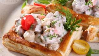 Ох, че вкусно! Направете си тези воловани със задушена свинска плешка