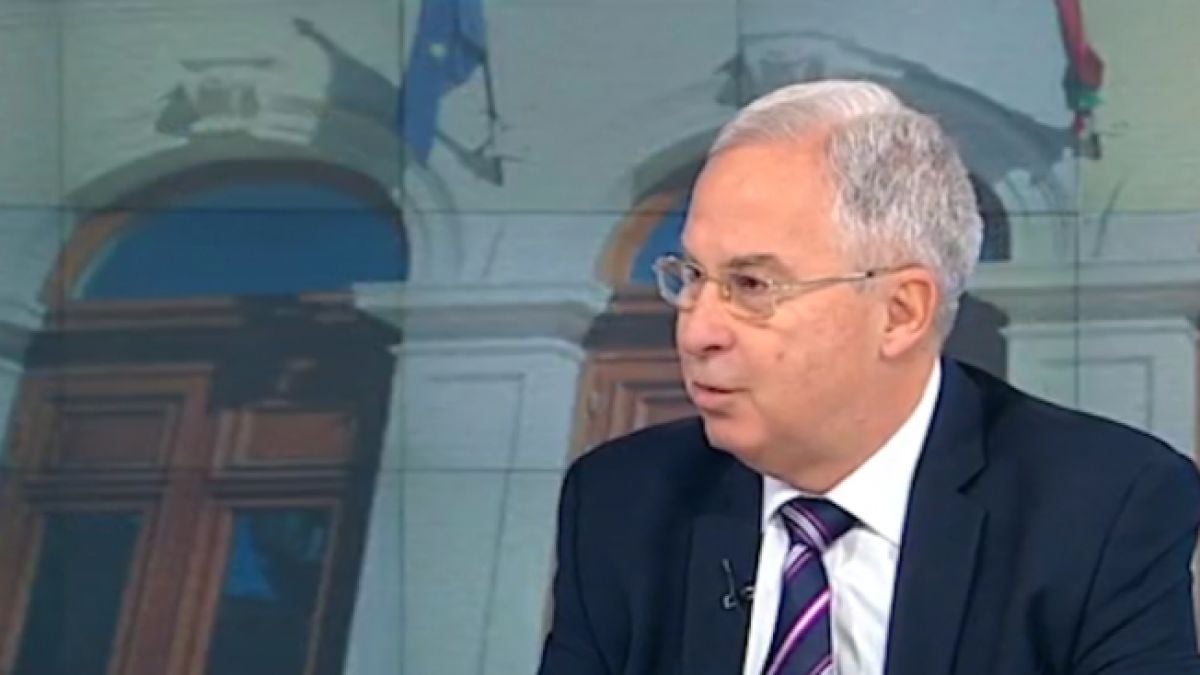 Проф. Тадаръков: Вотът на недоверие е голяма грешка