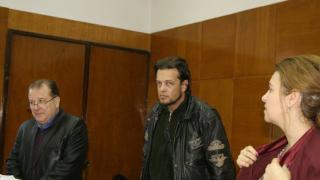 Душманинът на кучето Гергана тренирал мерника си