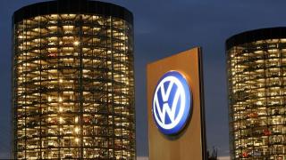 Volkswagen използва десет маймуни за грандиозна измама, свързана с дизеловите коли! 