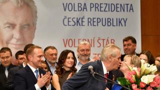 Чехия отново избра Милош Земан за президент!