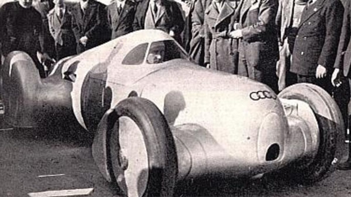 28 януари 1938 г. - Прехвърчането на Сребърната комета