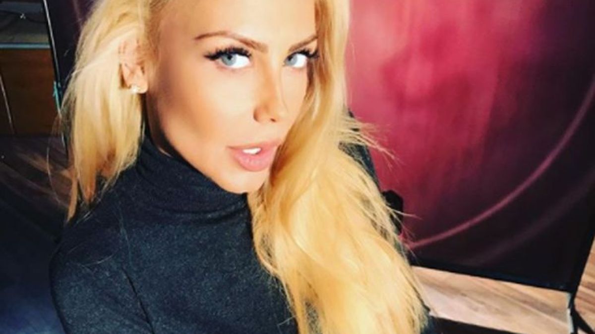 Първо в БЛИЦ! Тази полугола СНИМКА (18+) на Венета Харизанова ще спре дъха ви! 