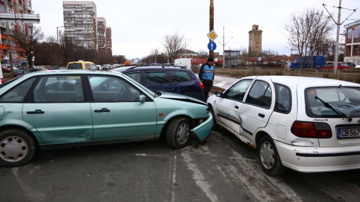 Верижна катастрофа в центъра на София  