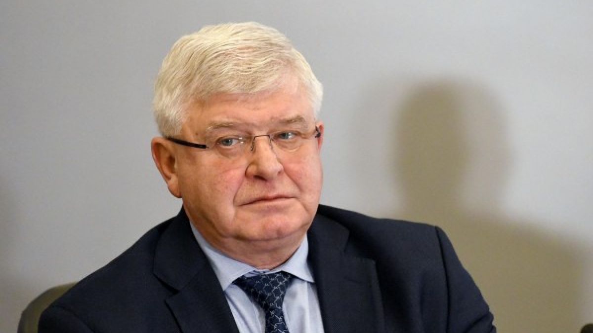 МЗ с нови мерки в борбата срещу COVID-19