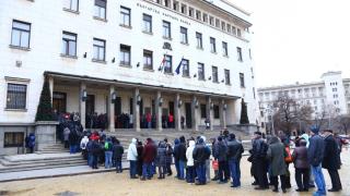 Тревожни новини от БНБ: Лихвите по кредитите ще растат до средата на 2024 г., но инфлацията...
