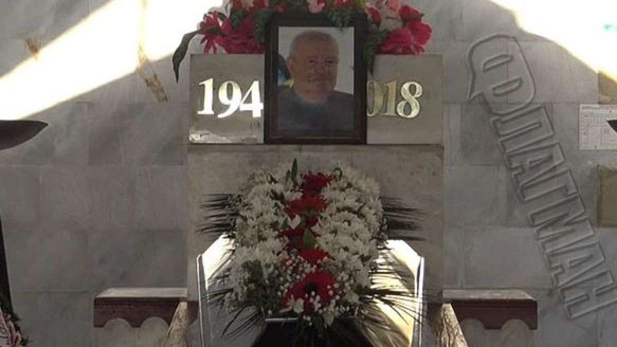 Бургас изпрати в последния му път проф. д-р Иван Карайотов - човекът, променил историята на града