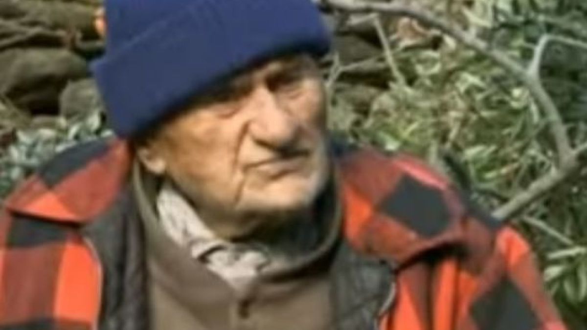 Лекарите казаха на мъж, че е болен от рак и му остават 6 месеца, но той отказа химиотерапията и доживя до 102 години! Ето каква е тайната му (ВИДЕО)