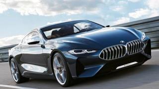 BMW 8er с подгряващи обиколки в Италия (СНИМКИ/ВИДЕО)