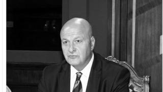 Само в БЛИЦ! Кметове, плеймейтки и министри потънаха в скръб заради смъртта на Шарлопов!