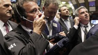 Паника обхвана Wall Street, най-лош ден в историята си записа Dow Jones