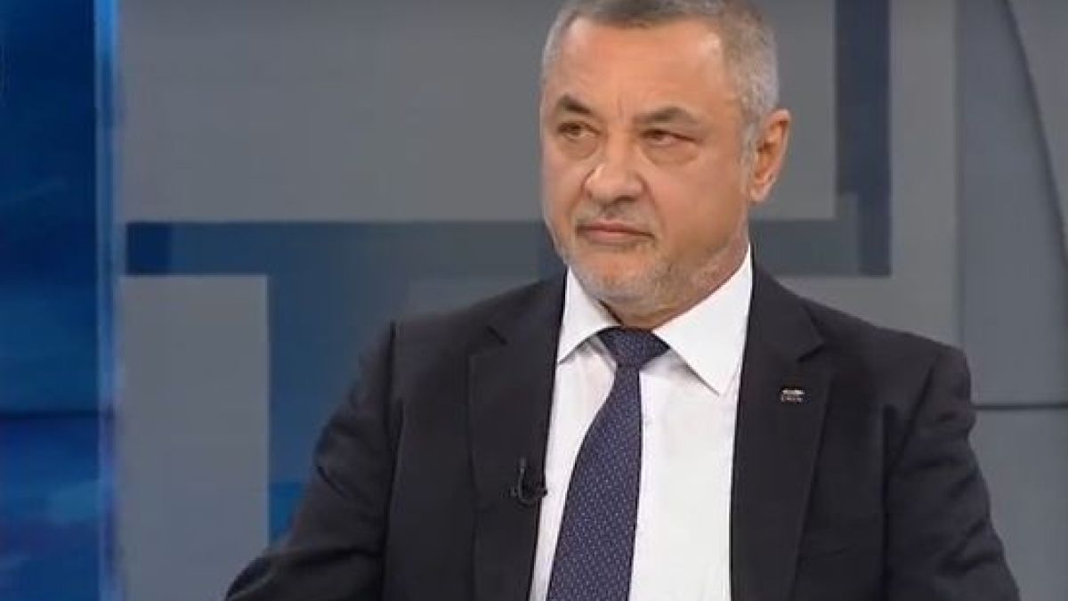 Валери Симеонов разкри кой ключов министър успял да убеди в последния момент срещу Истанбулската конвенция