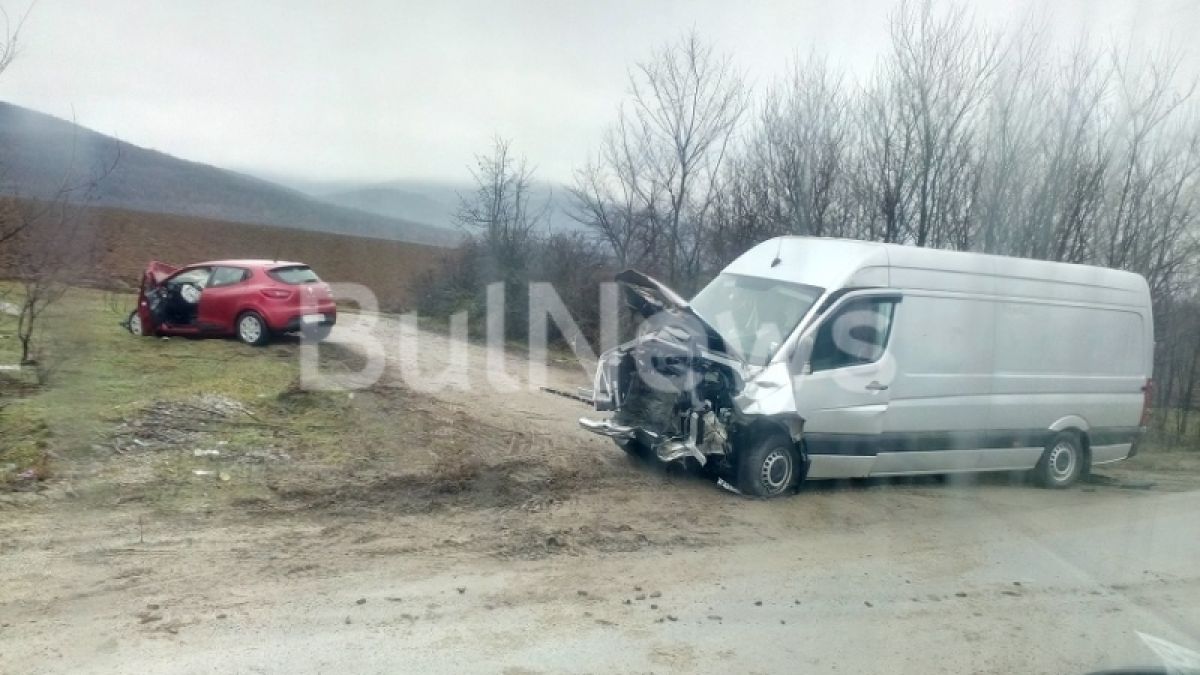 Първи СНИМКИ от касапницата на Е-79! Загиналият е ... (СНИМКИ)