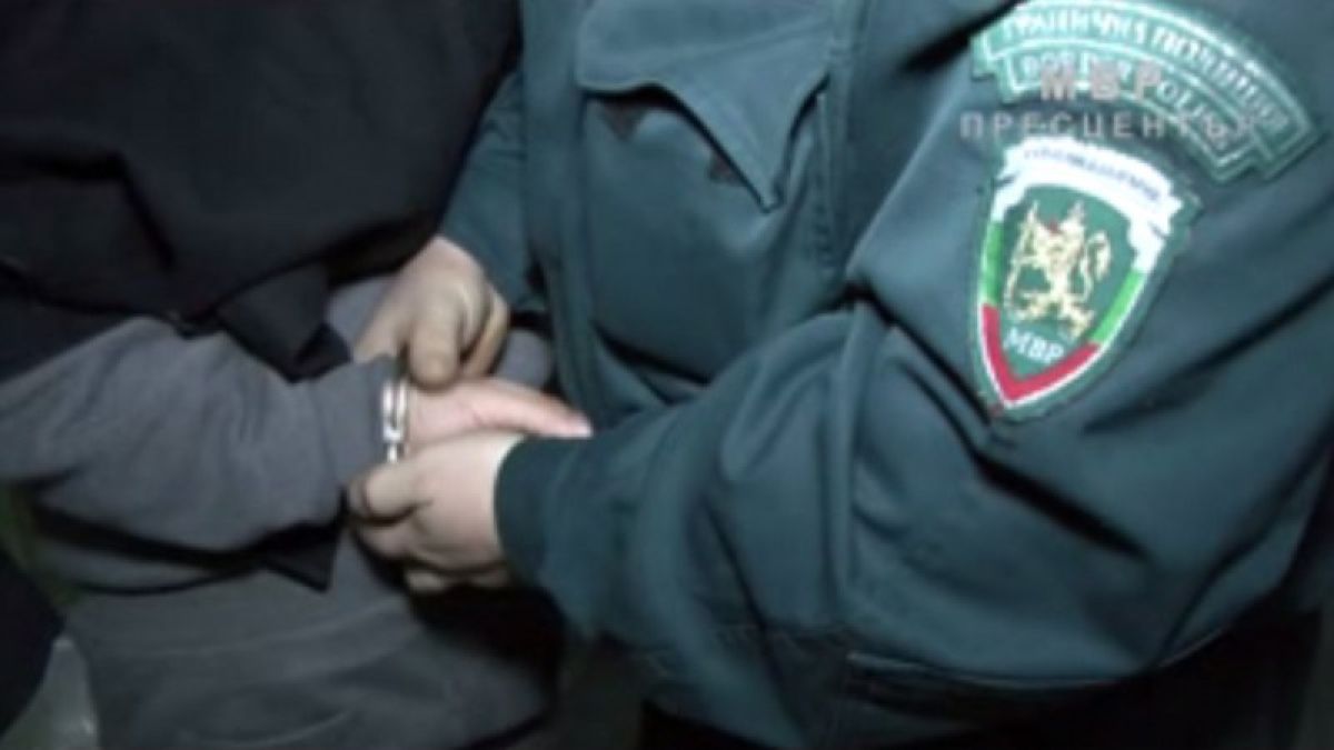 Бандит си мислеше, че се е покрил, но съжали жестоко, когато се върна в страната от Гърция 