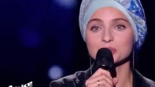 Шок във Франция! Красавицата Манал се оказва прикрита джихадистка?! (ВИДЕО)