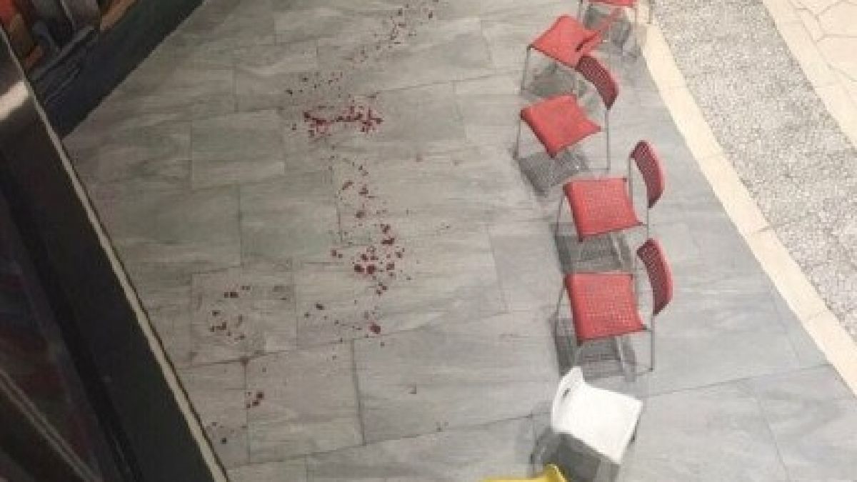 Недоволен мъж окървави мол, уби жена и рани 12 души 