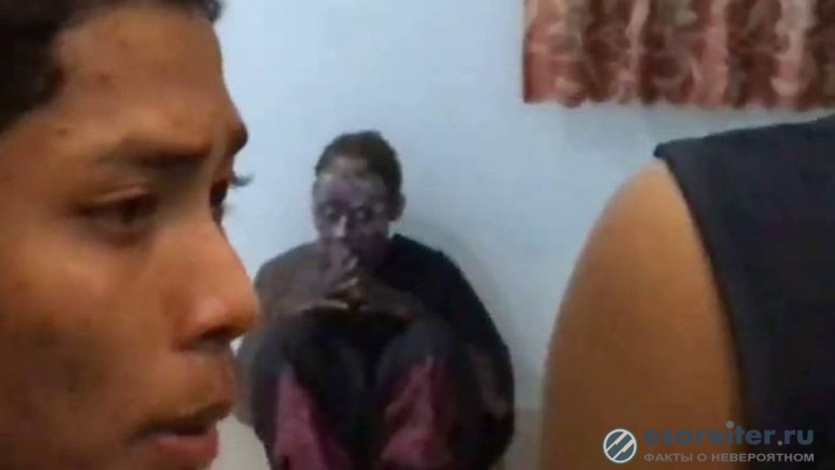 Ужасяващо ВИДЕО: Зли сили се вселиха в актриса по време на представление